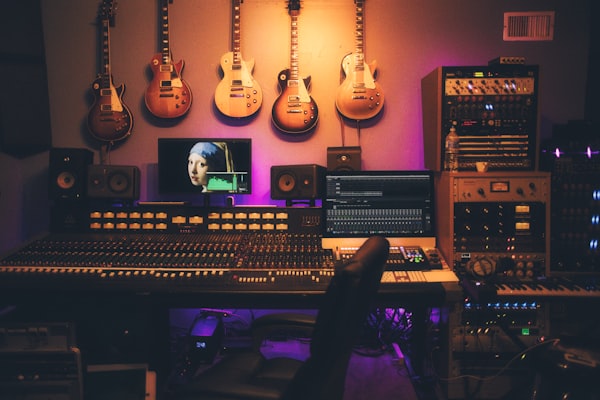 Suno Studio